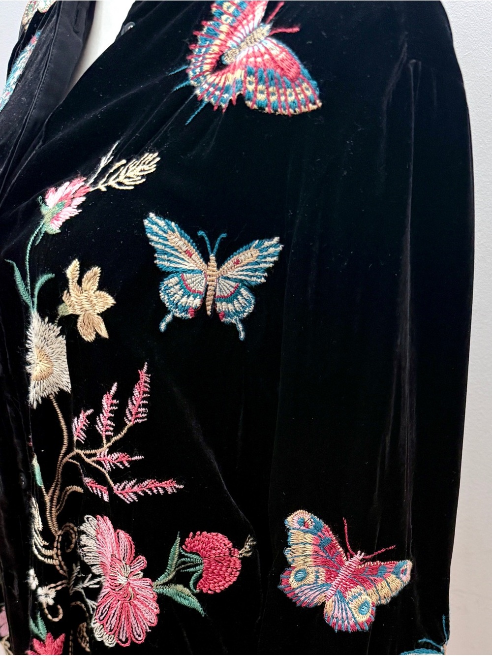 Johnny Was Black Velvet Top with Butterfly & Flower Embroidery - Picture 4 of 8